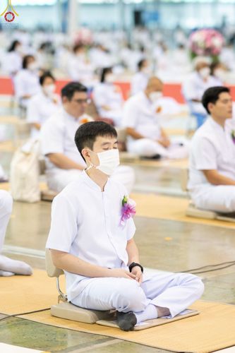 ภาพ No.88092:พิธีมุทิตาสักการะ เปรียญธรรม 9,6,3 และบาลีศึกษา 6,3  พิธีมอบดวงแก้วสามเณรทรงบาลีไวยากรณ์ วันอาทิตย์ 17 กันยายน พ.ศ. 2566 ณ สภาธรรมกายสากล วัดพระธรรมกาย