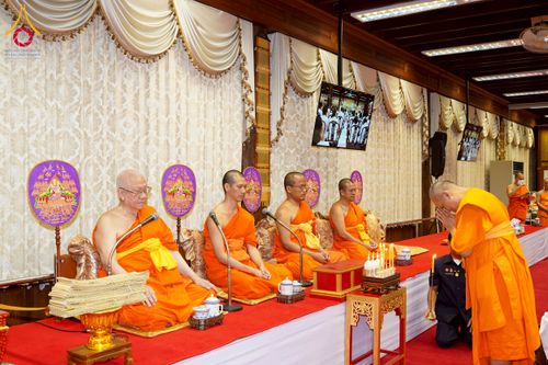 ภาพ No.270742:วันที่ 18 พฤศจิกายน พ.ศ. 2568 วัดพระธรรมกาย เป็นเจ้าภาพบำเพ็ญกุศล  คุณยายอาจารย์ ดร.ตรีธา เนียมขำ  อดีตนายกสมาคมศิษย์หลวงพ่อวัดปากน้ำ ณ ศาลาสตมานุสรณ์ (ศาลาเรือนไทย) วัดปากน้ำ  พระอารามหลวง เขตภาษีเจริญ กรุงเทพมหานคร