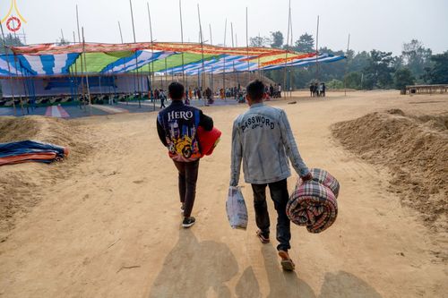 ภาพ No.127549:Photo Story ปฐมบรรพชาชาวพุทธมาร์มา Episode 2/5 วันที่ 6-7 กุมภาพันธ์ พ.ศ. 2567  โครงการบรรพชาครั้งประวัติศาสตร์ แห่งเทือกเขาจิตตะกอง  ครั้งแรกของชาวพุทธมาร์มา บังกลาเทศ บูชาธรรม 80 ปีหลวงพ่อธัมมชโย ณ วัดธัมจักร อรัญกุฏิ เมืองรัมการ์ คาร์กาชารี บังกลาเทศ