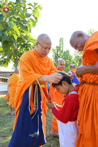 ภาพ No.179370:พิธีทอดกฐินสมทบ ณ วัดสันตินิเกตัน (Santiniketan Temple) เมืองกัลกัตตา ประเทศอินเดีย วันที่ 9 พฤศจิกายน พ.ศ. 2567 เพื่อสร้างโรงพยาบาลสำหรับชุมชน Santiniketan Ambedga Buddhist welfare mission