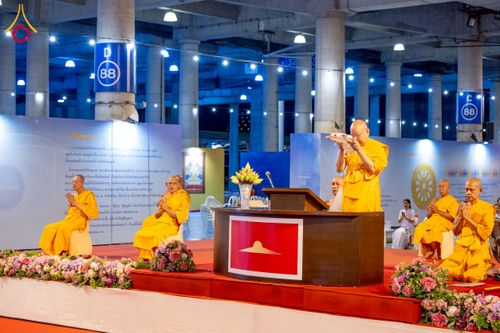 ภาพ No.217357:วันเสาร์ที่ 12 เมษายน พ.ศ. 2568 พิธีฉลองชัยชิตังเม สวดธัมมจักกัปวัตนสูตร ครบ 7,277,818,181 จบ ณ วัดพระธรรมกาย จังหวัดปทุมธานี