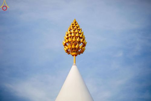 ภาพ No.211582:วันอาทิตย์ที่ 16 มีนาคม พ.ศ. 2568 พิธีอัญเชิญพระบรมสารีริกธาตุ ประดิษฐาน ณ ปทุมเจดีย์ ศูนย์อบรมเยาวชนปัตตานี