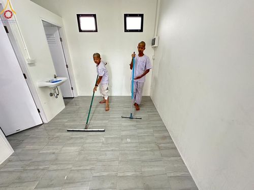 ภาพ No.133396:พิธีขอขมารับผ้าไตร, พิธีบรรพชาสามเณร, สามเณรออกบิณฑบาต ในโครงการบรรพชาสามเณร ฟื้นฟูพระพุทธศาสนาทั่วไทย  ณ ศูนย์ปฏิบัติธรรม และอบรมเยาวชนเมืองยะลา วันที่ 3 เมษายน พ.ศ. 2567