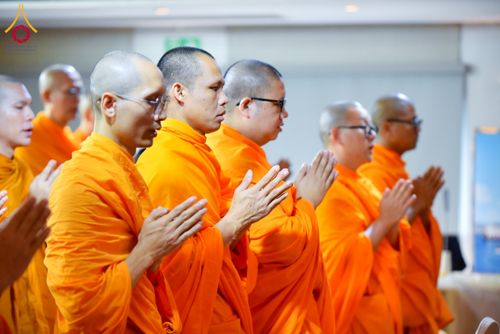 ภาพ No.224798:วันเสาร์ ที่ 10 พฤษภาคม พ.ศ. 2568 วัดพระธรรมกายฮ่องกง จัดพิธีปล่อยปลา บนเรือใหญ่บนอ่าวฮ่องกง และจัดพิธีถวายมหาสังฆทานกลางทะเล ประจำปี 2568 เนื่องในสัปดาห์วิสาขบูชาโลก