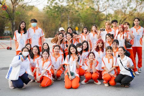 ภาพ No.193819:วัดพระธรรมกาย จัดงานวันเด็กแห่งชาติ ประจำปี พ.ศ.2568 ออกร้านอาหาร 200 ร้าน มอบของขวัญหลายหมื่นชิ้น วันที่ 12 มกราคม พ.ศ. 2568 วัดพระธรรมกาย อ.คลองหลวง จ.ปทุมธานี