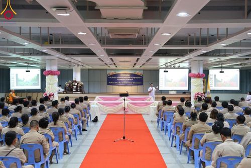 ภาพ No.104676:การประชุมกำนัน ผู้ใหญ่บ้าน สารวัตรกำนัน แพทย์ประจำตำบล และผู้ช่วยผู้ใหญ่บ้าน อ.คลองหลวง จ.ปทุมธานี ประจำเดือนธันวาคม พ.ศ. 2566 วันพฤหัสบดีที่ 28 ธันวาคม พ.ศ. 2566 เวลา 13.30 น. ณ ห้องสัมมนา SPD 7 E สภาธรรมกายสากล วัดพระธรรมกาย