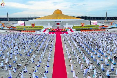 ภาพ No.252856:วันที่ 10 ตุลาคม พ.ศ. 2568 พิธีปลูกต้นทรัพย์บานชื่น ณ ลานธรรม วัดพระธรรมกาย