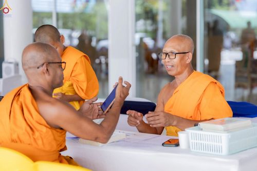 ภาพ No.235777:วันอังคารที่ 29 กรกฏาคม พ.ศ. 2568 สัมมนาคณะสงฆ์ เพื่อฟื้นฟูพระพุทธศาสนา  ภาคใต้ (สงขลา สตูล พัทลุง ปัตตานี)   โครงการทอดกฐิน 30,000 วัดทั่วไทย  ประจำปีพุทธศักราช 2568 ณ ศูนย์ปฏิบัติธรรมภาคใต้ จ.สงขลา