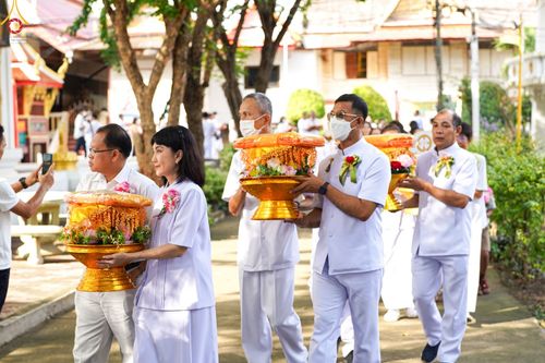 ภาพ No.93488:พิธีทอดกฐินสามัคคีทั่วไทย 5,000 วัด สร้างกุฏิที่พักสงฆ์ และอาคารปฎิบัติธรรม ณ วัดกลางธนรินทร์ ต.บ้านแป้ง อ.พรหมบุรี จ.สิงห์บุรี วันที่ 12 พฤศจิกายน พ.ศ. 2566