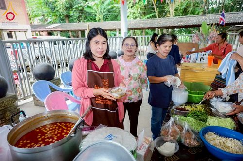 ภาพ No.275386:วันที่ 5 พฤศจิกายน พ.ศ. 2568 พิธีทอดกฐินสามัคคีทั่วไทย ณ วัดหนองสระแก ต.บึงกอก อ.บางระกำ จ.พิษณุโลก โดยคณะศิษยานุศิษย์ บูชาธรรม 81 ปี หลวงพ่อธัมมชโย