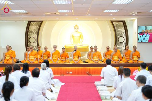 พิธีทอดกฐิน วัดพระธรรมกายไทเป ประเทศไต้หวัน  บูชาธรรม 80 ปี หลวงพ่อธัมมชโย โดยคณะศิษยานุศิษย์วัดพระธรรมกาย วันที่ 10 พฤศจิกายน พ.ศ. 2567