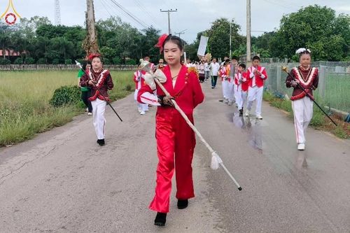 ภาพ No.171632:พิธีทอดกฐิน ณ วัดหัวฝาย จ.ลำปาง กฐินสัมฤทธิ์เด็กดี V-Star  โรงเรียนวัดหลวงวิทยา จ.ลำปาง สืบทอดวิถีวัฒนธรรมไทลื้อ ในโครงการทอดกฐินสามัคคีทั่วไทย 30,000 วัด บูชาธรรม 80 ปี หลวงพ่อธัมมชโย โดยคณะศิษยานุศิษย์วัดพระธรรมกาย วันที่ 20 ตุลาคม พ.ศ.2567