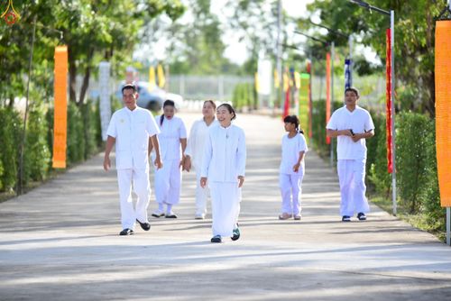 ภาพ No.260002:วันศุกร์ ที่ 17 ตุลาคม พ.ศ. 2568 ทอดกฐินสามัคคี "สร้างรัตนบัลลังก์ รองรับองค์พระประธาน"  ณ ธุดงคสถานนครสวรรค์ ต.หัวถนน อ.ท่าตะโก จ.นครสวรรค์