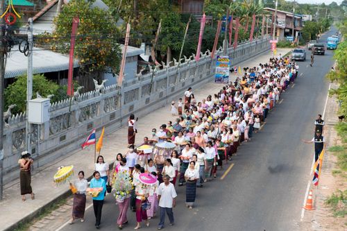 ภาพ No.98931:พิธีทอดกฐินสามัคคีทั่วไทย 5,000 วัด  ณ วัดกันทรอมอุดม อ.ขุนหาญ จ.ศรีสะเกษ วันที่ 26 พฤศจิกายน พ.ศ. 2566
