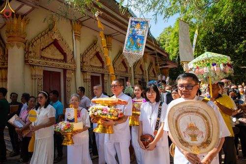 ภาพ No.100852:พิธีทอดกฐินสามัคคีทั่วไทย 5,000 วัด ณ วัดหนองเสือ จ.ฉะเชิงเทรา วันที่ 25 พฤศจิกายน พ.ศ. 2566