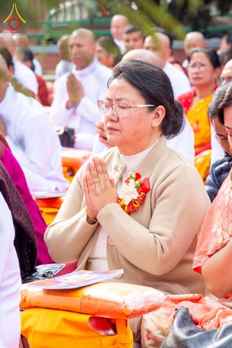 ภาพ No.209723:วันที่ 28 กุมภาพันธ์ พ.ศ.2568 พิธีเปิดโครงการบวชสามเณร พิธีถวายไทยธรรม พิธีขอขมามอบผ้าไตร  ณ เมืองปาตัน ประเทศเนปาล