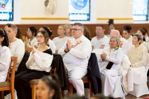 ภาพ No.270818:วันอาทิตย์ที่ 19 ตุลาคม พ.ศ. 2568 พิธีทอดกฐิน “หนึ่งไม่มีสอง” วัดพระธรรมกายนิวคาสเซิล เมืองนิวคาสเซิล ประเทศอังกฤษ 