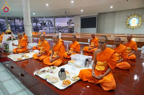 ภาพ No.201880:ผู้ว่าปทุมฯ มอบแนวทางการขับเคลื่อนพัฒนาจังหวัดฯ แก่หัวหน้าส่วนราชการ ผู้บริหารท้องถิ่น กำนัน ผู้ใหญ่บ้าน อ.คลองหลวง วันอังคารที่ 21 มกราคม พ.ศ. 2568