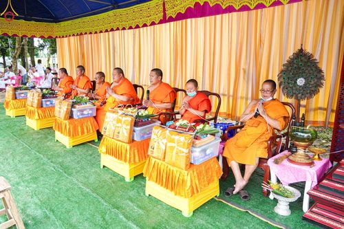 ภาพ No.88487:พิธีถวายพระบรมสารีริกธาตุ องค์พระธรรมกาย ดวงแก้วและรัตนชาติ เพื่อประดิษฐานในพระเจดีย์องค์บริวารของพระธาตุหลวงเงินยวง ณ อำเภอแม่จัน จังหวัดเชียงราย ในวันที่ 17 กันยายน พ.ศ. 2566