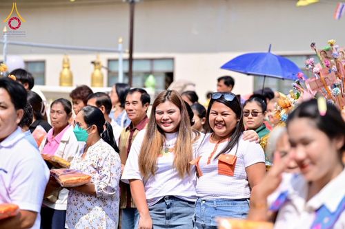 ภาพ No.183683:พิธีทอดกฐิน ณ วัดนารายณ์ทรงธรรม จ.ลพบุรี ในโครงการทอดกฐินสามัคคีทั่วไทย 30,000 วัด บูชาธรรม 80 ปี หลวงพ่อธัมมชโย โดยคณะศิษยานุศิษย์วัดพระธรรมกาย วันที่ 9 พฤศจิกายน พ.ศ. 2567