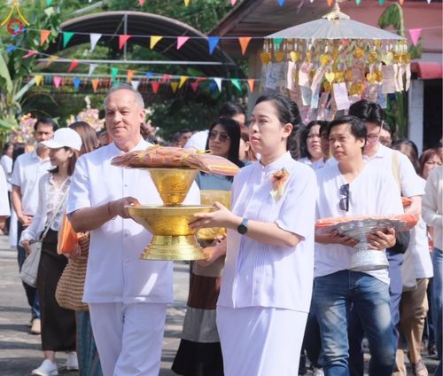 ภาพ No.169151:พิธีทอดกฐิน ณ วัดสามัคคีวราราม อ.แก่งคอย จ.สระบุรี ในโครงการกฐินสามัคคีทั่วไทย 30,000 วัด บูชาธรรม 80 ปี หลวงพ่อธัมมชโย โดยคณะศิษยานุศิษย์วัดพระธรรมกาย วันที่ 2 พฤศจิกายน พ.ศ. 2567