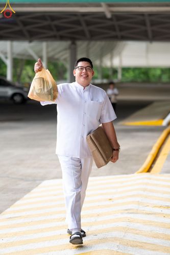 ภาพ No.149857:พิธีตักบาตร , พิธีปฎิบัติธรรม , พิธีถวายภัตตาหารเมนูสวรรค์ ในพรรษาแห่งการเข้าถึงธรรม วันธรรมชัย วันอังคารที่ 27 สิงหาคม พ.ศ.2567 ณ สภาธรรมกายสากล วัดพระธรรมกาย