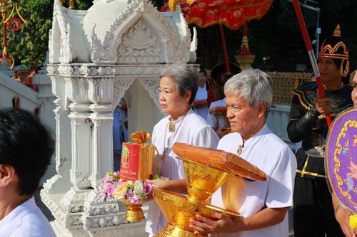 ภาพ No.178641:พิธีทอดกฐิน ณ วัดภาณุรังษี แขวงบางพลัด เขตบางพลัด กรุงเทพฯ ในโครงการกฐินสามัคคีทั่วไทย 30,000 วัด บูชาธรรม 80 ปี หลวงพ่อธัมมชโย โดยคณะศิษยานุศิษย์วัดพระธรรมกาย วันที่ 9 พฤศจิกายน พ.ศ. 2567