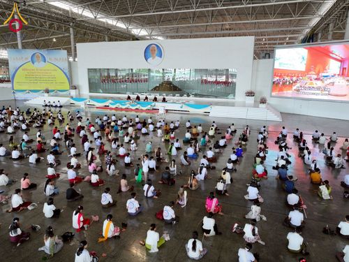 ภาพ No.232755:วันอาทิตย์ที่ 6 กรกฏาคม พ.ศ. 2568 พิธีสวดธัมมจักกัปปวัตตนสูตร เมียนมา ครั้งที่ 8 ณ มหาธรรมกายเจดีย์ วัดพระธรรมกาย