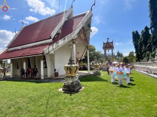 ภาพ No.170861:พิธีทอดกฐิน ณ วัดโป่งเหาะ จ.ราชบุรี ในโครงการกฐินสามัคคีทั่วไทย 30,000 วัด บูชาธรรม 80 ปี หลวงพ่อธัมมชโย โดยคณะศิษยานุศิษย์วัดพระธรรมกาย วันที่ 27 ตุลาคม พ.ศ. 2567