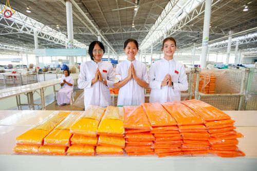 ภาพ No.131543:พิธีร่วมบุญบรรพชาสามเณร 5,000 รูป ณ บ้านแก้วเรือนทองคุณยาย สภาธรรมกายสากล วัดพระธรรมกาย วันเสาร์ที่ 23 มีนาคม พ.ศ. 2567