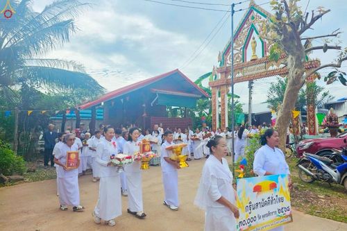 ภาพ No.270137:วันที่ 28 ตุลาคม พ.ศ. 2568 พิธีทอดกฐินสามัคคีทั่วไทย ณ วัดสระโพนทอง ต.โพนทอง  อ.หนองเรือ จ.ขอนแก่น โดยคณะศิษยานุศิษย์ บูชาธรรม 81 ปี หลวงพ่อธัมมชโย