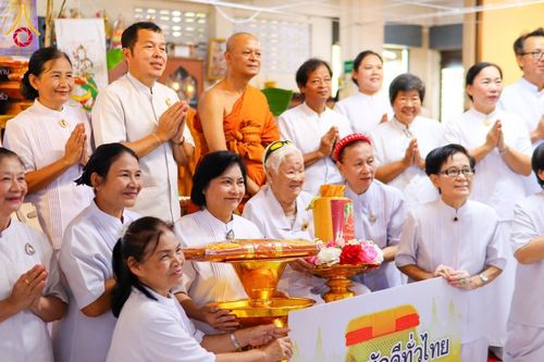 ภาพ No.179009:พิธีทอดกฐิน ณ วัดบางน้ำผึ้งใน อ.พระประแดง จ.สมุทรปราการ ในโครงการกฐินสามัคคีทั่วไทย 30,000 วัด บูชาธรรม 80 ปี หลวงพ่อธัมมชโย โดยคณะศิษยานุศิษย์วัดพระธรรมกาย วันที่ 26 ตุลาคม พ.ศ. 2567