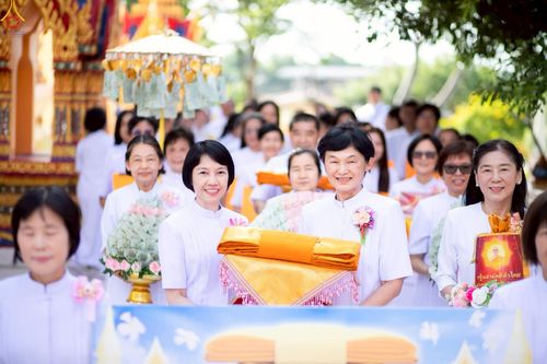 ภาพ No.259210:วันที่ 19 ตุลาคม พ.ศ. 2568 พิธีทอดกฐินสามัคคีทั่วไทย 30,000 วัด โดยคณะศิษยานุศิษย์ บูชาธรรม 81 ปี หลวงพ่อธัมมชโย ณ วัดบ้านพร้าวนอก ต.เชียงรากใหญ่ อ.สามโคก จ.ปทุมธานี