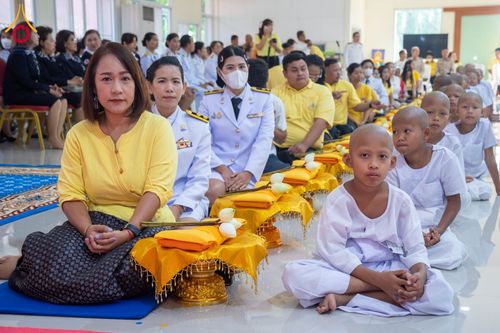 ภาพ No.58515:โครงการบรรพชาสามเณร ภาคฤดูร้อน เฉลิมพระเกียรติพระบาทสมเด็จพระเจ้าอยู่หัว เนื่องในโอกาส พระราชพิธีมหามงคลเฉลิมพระชนมพรรษา 6 รอบ 28 กรกฎาคม พ.ศ. 2567 ระหว่างวันที่ 20 เมษายน ถึง 6 พฤษภาคม 2567 ณ วัดกลางธนรินทร์ (ธรรมอุทยานบ้านแป้ง)