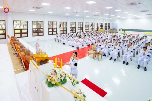 ภาพ No.275969:วันที่ 5 ธันวาคม พ.ศ. 2568 พสกนิกรอำเภอคลองหลวง พร้อมใจบำเพ็ญกุศลอุทิศถวาย “ในหลวงรัชกาลที่ 9” น้อมรำลึกในพระมหากรุณาธิคุณ เนื่องในวันคล้ายวันพระบรมราชสมภพ วันชาติ และวันพ่อแห่งชาติ ณ อาคารปลูกศรัทธา 2 วัดพระธรรมกาย อำเภอคลองหลวง จังหวัดปทุมธานี