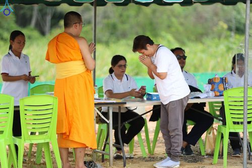 ภาพ No.84834:พิธีทอดผ้าป่าสามัคคีกันสาดคุ้มภัย และกำแพงแก้วเพื่อปกป้องภัยอันตราย จากความไม่สงบในพื้นที่ ณ ศูนย์ปฏิบัติธรรมและอบรมเยาวชนเมืองยะลา  ถนนเวฬุวัน ซอยเศรษฐี วันเสาร์ ที่ ๒๙ กรกฎาคม พ.ศ. ๒๕๖๖