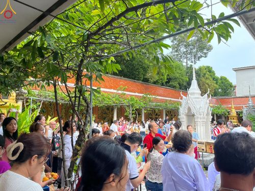 ภาพ No.162461:โครงการกฐินสามัคคีทั่วไทย 30,000 วัด  บูชาธรรม 80 ปี หลวงพ่อธัมมชโย  โดย คณะศิษยานุศิษย์วัดพระธรรมกาย ณ วัดสุวรรณประสิทธิ์ แขวงคลองกุ่ม เขตบึงกุ่ม กรุงเทพมหานคร วันศุกร์ที่ 18 ตุลาคม พ.ศ. 2567