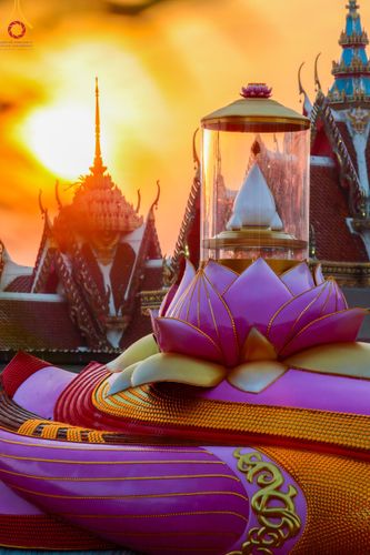 ภาพ No.115993:พิธีตักบาตรพระธรรมยาตรา ณ อนุสรณ์สถานลำดับที่ 4 สถานที่เกิดด้วยกายธรรม วัดโบสถ์(บน) จ.นนทบุรี วันที่ 21 มกราคม พ.ศ. 2567