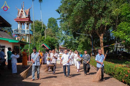 ภาพ No.178407:พิธีทอดกฐิน ณ วัดหนองขนาก ต.สุขไพบูลย์ อ.เสิงสาง จ.นครราชสีมา ในโครงการทอดกฐินสามัคคีทั่วไทย 30,000 วัด บูชาธรรม 80 ปี หลวงพ่อธัมมชโย โดยคณะศิษยานุศิษย์วัดพระธรรมกาย วันที่ 12 พฤศจิกายน พ.ศ. 2567