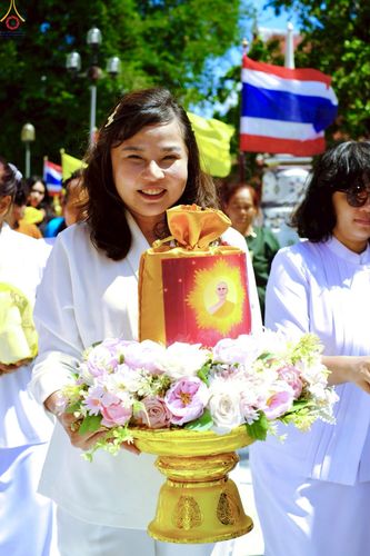 ภาพ No.261365:วันที่ 19 ตุลาคม พ.ศ. 2568 พิธีทอดกฐินสามัคคีทั่วไทย 30,000 วัด โดยคณะศิษยานุศิษย์ บูชาธรรม 81 ปี หลวงพ่อธัมมชโย ณ วัดไผ่ล้อม อ.ผักไห่ จ.พระนครศรีอยุธยา