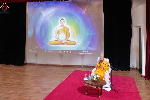 ภาพ No.139812:PhotoStory มหาศรัทธา ธรรมยาตราศรีลังกา EP.2 พิธีเปิดโครงการสยาม-ลังกา ธรรมยาตรา ฉลองเทศกาลวิสาขบูชาแห่งชาติ ศรีลังกา บูชาธรรม 80 ปีหลวงพ่อธัมมชโย เมื่อวันที่ 17 พฤษภาคม พ.ศ. 2567