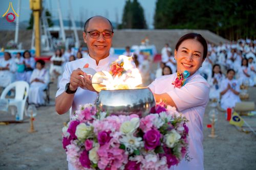 ภาพ No.275231:วันอาทิตย์ที่ 30 พฤศจิกายน พ.ศ. 2568 พิธีจุดประทีปถวายเป็นพุทธบูชา ณ ศูนย์ปฏิบัติธรรมระยอง (บ้านช่องลม)