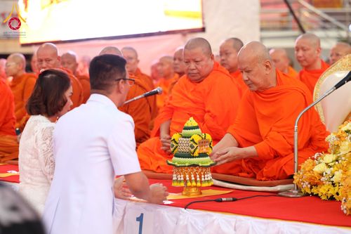 ภาพ No.312507:วันอาทิตย์ที่ 8 มีนาคม พ.ศ.2569 ทำบุญเมืองนครราชสีมา 558 ปี ตักบาตรพระ 10,000 รูป