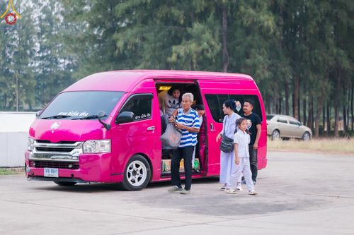 ภาพ No.135231:พิธีขอขมารับผ้าไตร, พิธีบรรพชา ในโครงการบรรพชาสามเณร ฟื้นฟูพระพุทธศาสนาทั่วไทย ณ ศูนย์อบรมเยาวชนกาญจนบุรี วันที่ 6 เมษายน พ.ศ. 2567