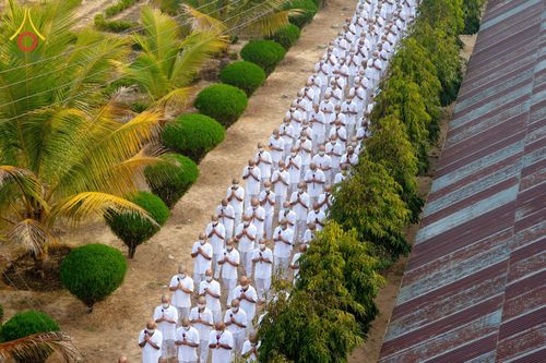 ภาพ No.75881:พิธีบรรพชาสามเณร ณ วัดปันชารี สันติปูร์ อรัญกฏิ เมืองคาร์กาชารี ประเทศบังกลาเทศ วันที่ 10 กุมภาพันธ์ พ.ศ. 2566