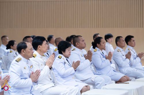 ภาพ No.145978:พิธีเจริญพระพุทธมนต์ ปฏิบัติธรรมเจริญสมาธิภาวนา เพื่อถวายเป็นพระราชกุศล แด่พระบาทสมเด็จพระเจ้าอยู่หัว เนื่องในโอกาสพระราชพิธีมหามงคล เฉลิมพระชนมพรรษา 6 รอบ 28 กรกฎาคม 2567 วันอาทิตย์ที่ 28 กรกฎาคม พ.ศ. 2567  ณ ห้องแก้วสารพัดนึก 2 สภาธรรมกายสากล