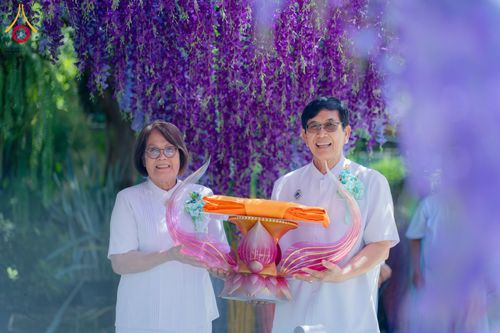 ภาพ No.178922:พิธีทอดกฐิน ณ ศูนย์ธุดงคสถานบ้านหมี่ อ.บ้านหมี่ จ.ลพบุรี ในโครงการกฐินสามัคคีทั่วไทย 30,000 วัด บูชาธรรม 80 ปี หลวงพ่อธัมมชโย โดยคณะศิษยานุศิษย์วัดพระธรรมกาย วันที่ 10 พฤศจิกายน พ.ศ. 2567