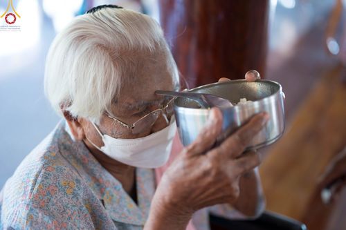 ภาพ No.96239:พิธีทอดกฐินสามัคคีทั่วไทย 5,000 วัด ณ วัดบ่อหว้า อ.หนองหญ้าไซ จ.สุพรรณบุรี วันที่ 19 พฤศจิกายน พ.ศ. 2566