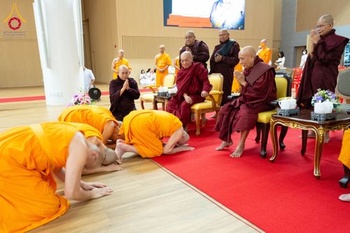 ภาพ No.207485:พิธีมอบโล่พระราชทาน สมเด็จพระกนิษฐาธิราชเจ้า กรมสมเด็จพระรัตนราชสุดาฯ สยามบรมราชกุมารี และโล่เกียรติยศโครงการตอบปัญหาธรรมะ "ทางก้าวหน้า" ครั้งที่ 42 พิธีมอบโล่วัชรเกียรติยศ โครงการตอบปัญหาศีลธรรมเพื่อสันติภาพโลก (WORLD-PEC) ครั้งที่ 18 วันที่ 12 ก.พ. 2568