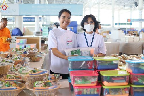 ภาพ No.102347:พิธีถวายอุปกรณ์ทำความสะอาด ณ บ้านแก้วเรือนทองคุณยายอาจารย์ฯ วัดพระธรรมกาย วันเสาร์ที่ 16 ธันวาคม พ.ศ. 2566